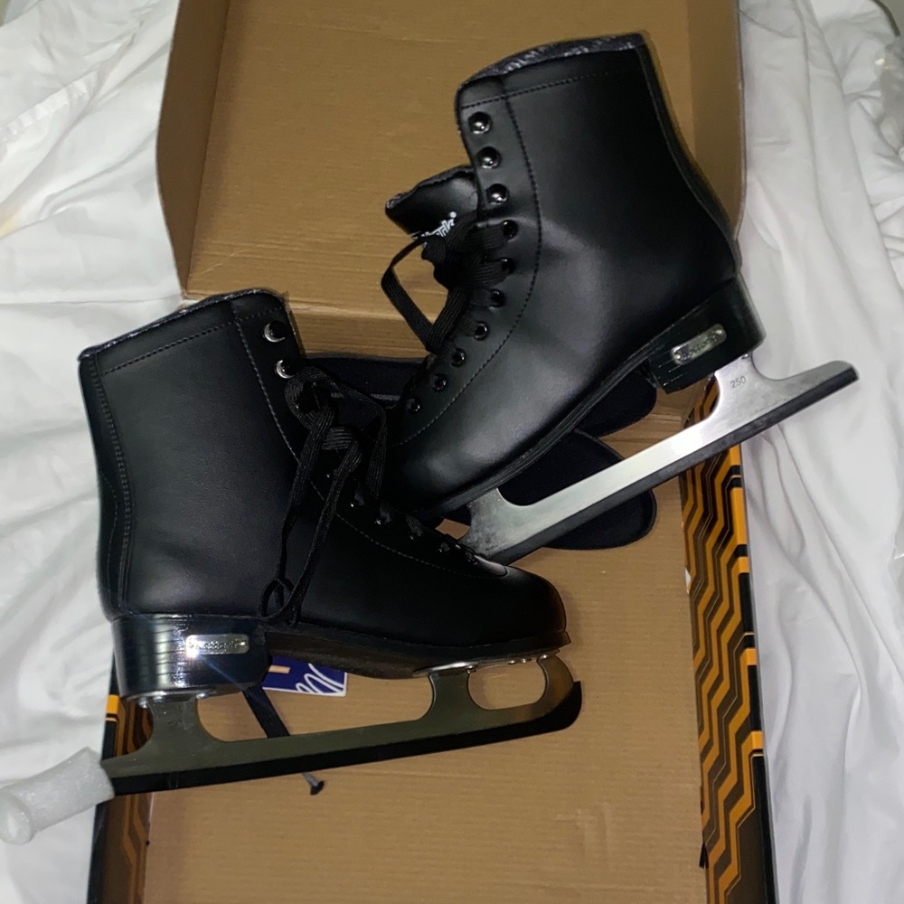 Ice Figure Skates Excellence Stainless Steel Blades Ice Figure Skating